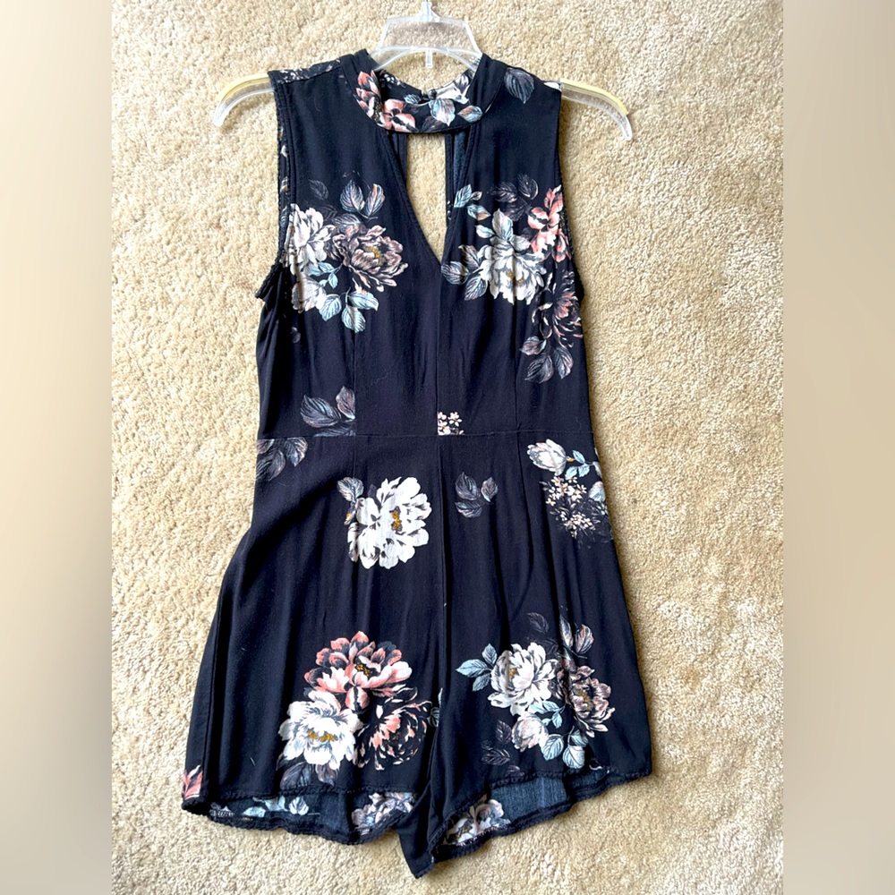 Kendall & Kylie black floral romper